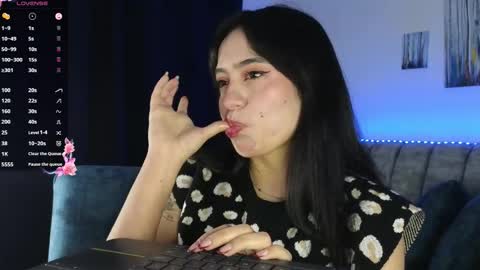 zaradames_ online show from 11/06/25, 03:51