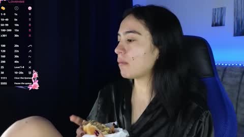 zaradames_ online show from 12/18/25, 04:29