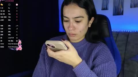 zaradames_ online show from 12/19/25, 04:41