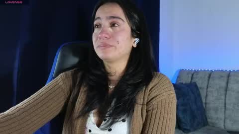 Snapshot of zaradames_ chatting on 04/26/26, 05:27 zaradames_ online show from 04/26/26, 05:27