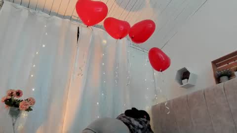 Zara . online show from 02/20/25, 12:04