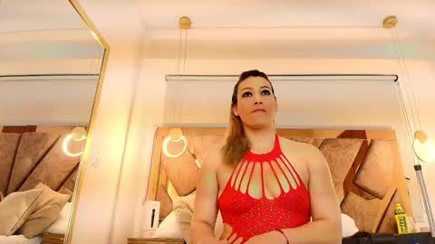 Snapshot of zarah_andrews chatting on 12/04/25, 02:59 Zarah Andrews online show from 12/04/25, 02:59