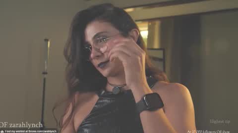 Miss Lynch   Next show  2911 online show from 11/06/25, 10:10