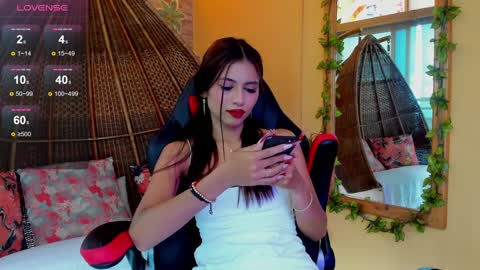 Snapshot of zaralim chatting on 12/18/24, 06:14 Zara Lim online show from 12/18/24, 06:14