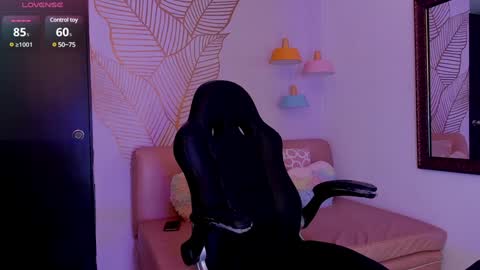 Snapshot of zaralim chatting on 01/17/25, 11:59 Zara Lim online show from 01/17/25, 11:59