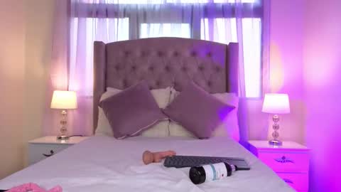 Snapshot of zaraquiinn chatting on 10/25/25, 02:13 ZaraQuiinn online show from 10/25/25, 02:13