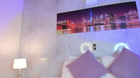 Snapshot of zaraquiinn chatting on 12/21/25, 02:24 ZaraQuiinn online show from 12/21/25, 02:24