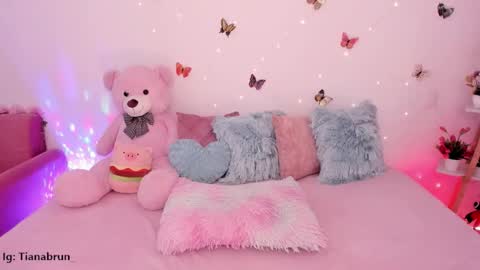 Zara online show from 11/22/25, 12:15