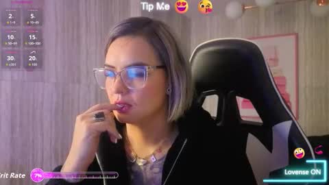 Isabella online show from 03/30/26, 12:39
