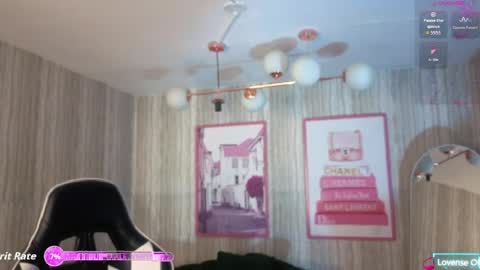 Isabella online show from 04/06/26, 12:28