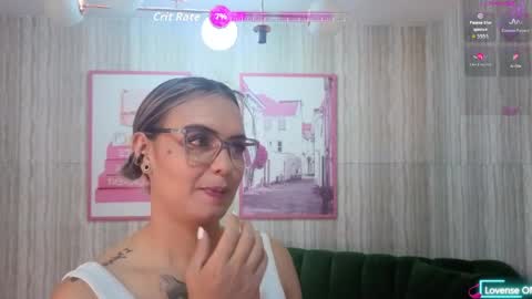 Isabella online show from 04/12/26, 12:43