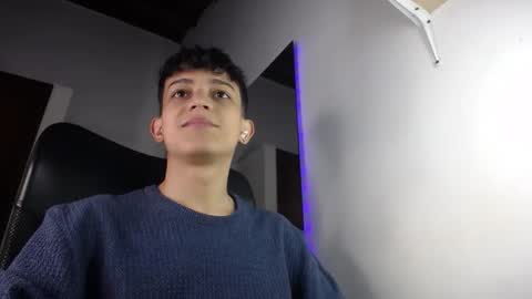 Snapshot of zarekneo chatting on 10/02/25, 06:26 Zarek online show from 10/02/25, 06:26