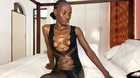 Snapshot of zaria_amara chatting on 07/04/26, 12:22 zaria_amara online show from 07/04/26, 12:22