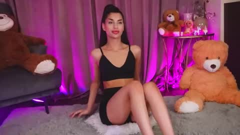 zariaavera online show from 05/11/26, 04:04