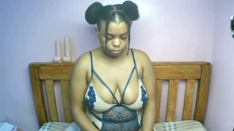 Snapshot of zariamonet chatting on 06/21/26, 02:25 zariamonet online show from 06/21/26, 02:25