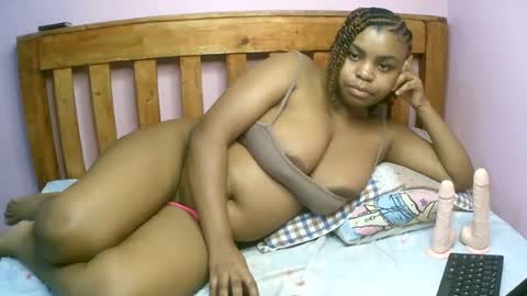 Snapshot of zariamonet chatting on 07/16/26, 04:40 zariamonet online show from 07/16/26, 04:40