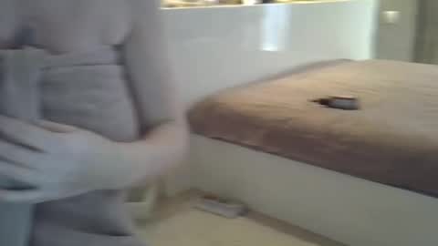 Zarina Swift online show from 10/16/25, 04:13