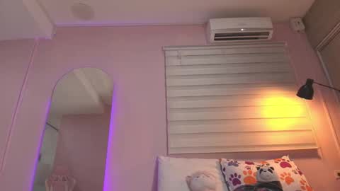 Snapshot of zary_saenz chatting on 11/07/25, 12:05 Zary online show from 11/07/25, 12:05