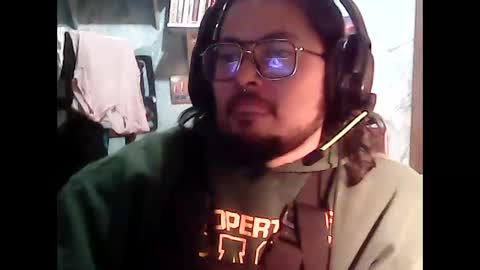 Snapshot of zatiro992 chatting on 03/12/26, 03:23 Zatth online show from 03/12/26, 03:23