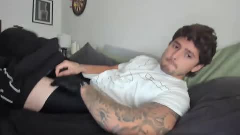 Snapshot of zaylanez chatting on 01/03/25, 08:01 Zay lanez online show from 01/03/25, 08:01