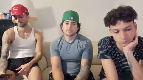 Snapshot of zaylanez chatting on 02/04/25, 05:31 Zay lanez online show from 02/04/25, 05:31