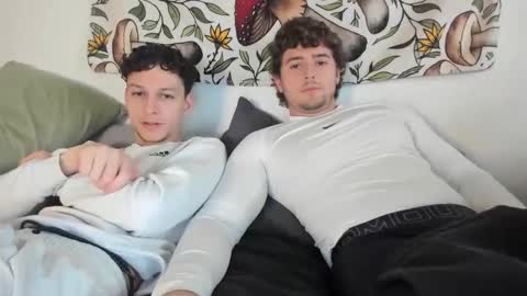 Snapshot of zaylanez chatting on 02/11/25, 10:50 Zay lanez online show from 02/11/25, 10:50