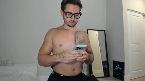 Snapshot of zaylanez chatting on 11/13/25, 07:29 Zay lanez online show from 11/13/25, 07:29