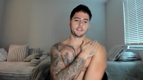 Snapshot of zaylanez chatting on 01/13/26, 07:19 Zay lanez online show from 01/13/26, 07:19