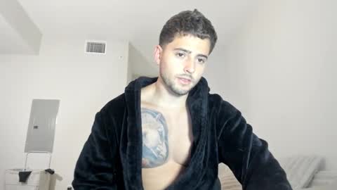 Snapshot of zaylanez chatting on 01/16/26, 04:27 Zay lanez online show from 01/16/26, 04:27