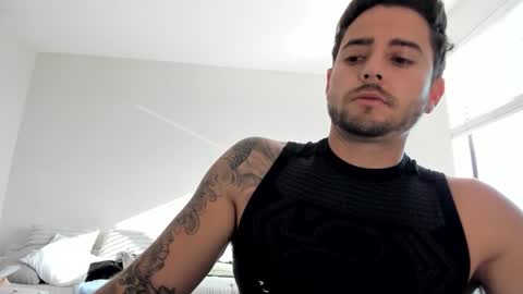 Snapshot of zaylanez chatting on 02/09/26, 09:19 Zay lanez online show from 02/09/26, 09:19