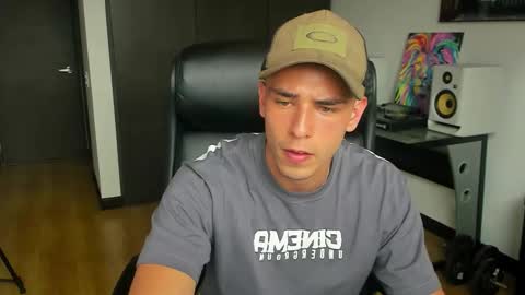 Zayn online show from 11/06/25, 08:10