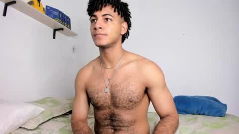 Snapshot of zayn_moreno chatting on 06/19/26, 09:18 zayn 3 online show from 06/19/26, 09:18