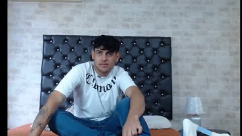 Snapshot of zaynblaze_ chatting on 07/08/26, 02:10 Zayn online show from 07/08/26, 02:10