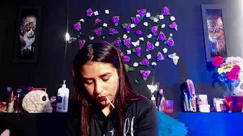 zaira velisse01 online show from 11/12/25, 12:11