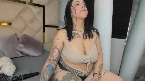 Zayra online show from 04/30/26, 03:40