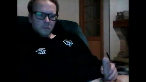 Snapshot of zblondyfrenchy chatting on 01/20/25, 09:32 zblondyfrenchy online show from 01/20/25, 09:32