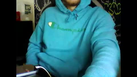 Snapshot of zdaddy9827 chatting on 02/19/25, 01:06 zdaddy9827 online show from 02/19/25, 01:06