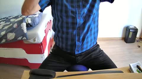 Snapshot of zebulon2023 chatting on 03/06/25, 11:36 zebulon2023 online show from 03/06/25, 11:36