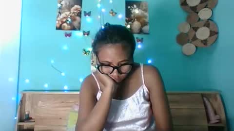 Snapshot of zedidia chatting on 03/21/26, 08:30 zedidia online show from 03/21/26, 08:30