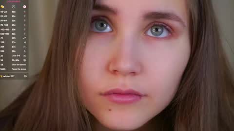 Emilia online show from 12/16/25, 11:43