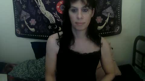 Snapshot of zeldasroom chatting on 02/09/25, 04:46 Zelda online show from 02/09/25, 04:46