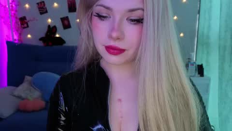 Snapshot of zeldaxxahegao chatting on 05/17/26, 03:04 Zelda online show from 05/17/26, 03:04