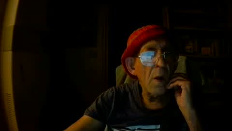 Snapshot of zempo2 chatting on 06/14/26, 11:56 zempo2 online show from 06/14/26, 11:56