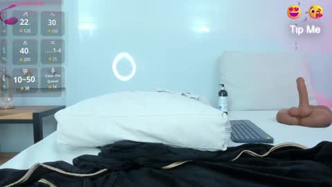 Zenda Evans online show from 01/30/25, 08:11