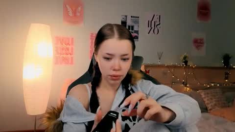 Snapshot of zeneexe chatting on 03/07/26, 08:39 Lara online show from 03/07/26, 08:39