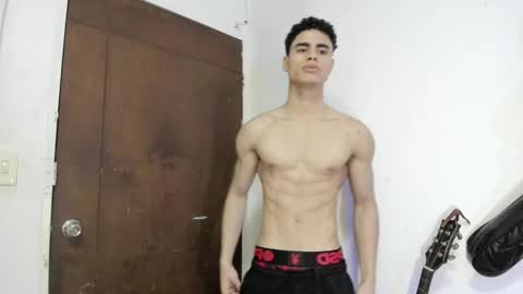 Snapshot of zenhzu chatting on 12/05/24, 11:51 zenzhu online show from 12/05/24, 11:51