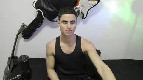 Snapshot of zenhzu chatting on 12/20/24, 08:45 zenzhu online show from 12/20/24, 08:45