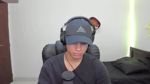 Snapshot of zenhzu chatting on 11/09/25, 11:19 zenzhu online show from 11/09/25, 11:19