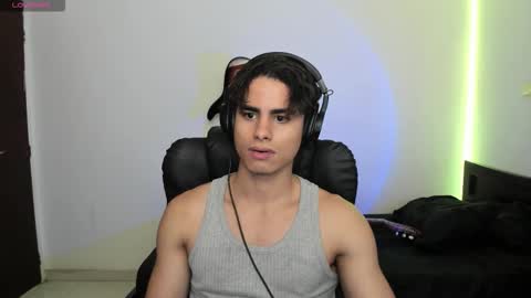 Snapshot of zenhzu chatting on 11/17/25, 09:42 zenzhu online show from 11/17/25, 09:42