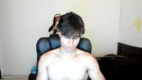 Snapshot of zenhzu chatting on 11/26/25, 08:10 zenzhu online show from 11/26/25, 08:10